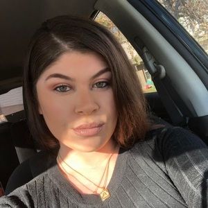 Meet your Posher, Anny